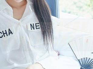 尤蜜荟 – 原图中的陈宇曦比基尼，谁说只有沙滩才是真的海边？！