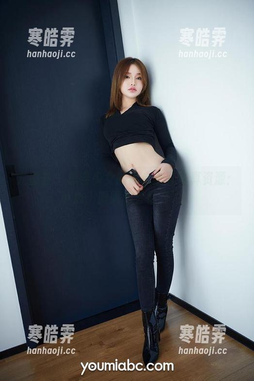 尤蜜荟-黄金宝儿 尤蜜荟 - 思春少女的黄金宝儿写真资源:小心,腹肌和春情齐飞!