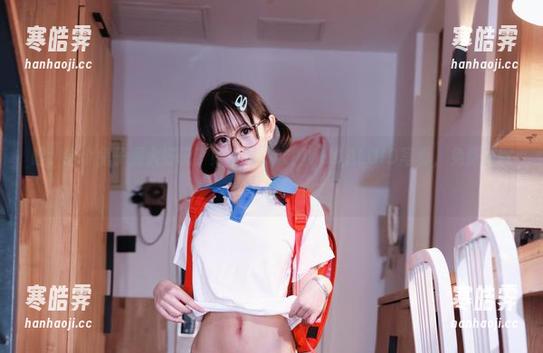 哇，这个兔子洞太好玩了！幼水铃衣的VOCALOID写真，免费获取下载！