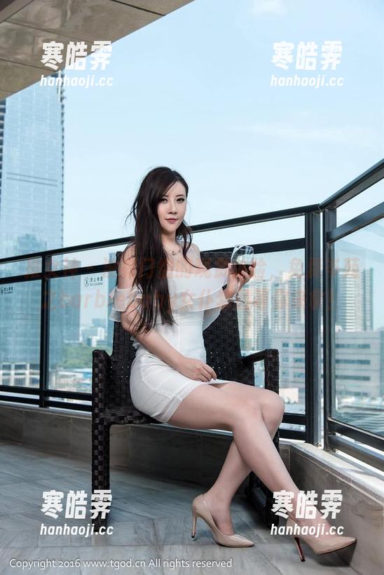 推女神 - 没有门槛的观赏体验，免费岑苑之barbiebaby女仆套图等你来拿！