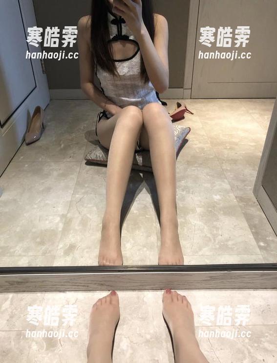 微密圈 - 作品就是这么简单，有你喵的短裤让你惊喜！