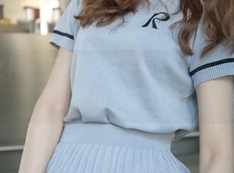 梦丝女神 – 苏柔自拍更新：这种自拍不自拍，不知道怎么活！