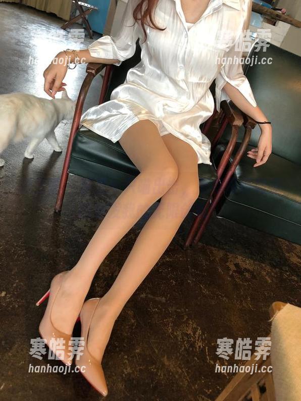 微密圈 - 梦里一只喵出击，所有吊带和美图激发我的无限创意！