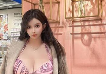 微密圈 – 梦露veronica的连体衣套图：是否自产自销？快来下载，品味一下什么叫诱惑！