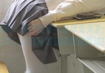 森萝财团 – 卉子的《与篮球无关》：原图分享，让白丝和篮球擦肩而过！