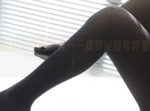 那些年，我们追过的黑丝短裙——森萝财团写真里的迷人与不羁！