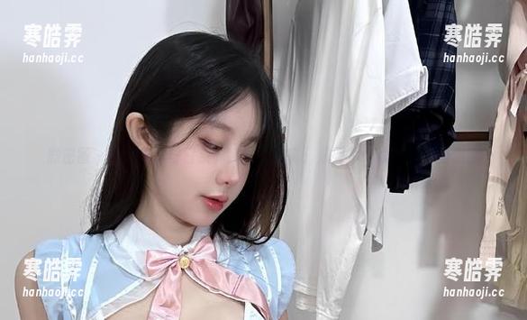 火龙果羊 微密圈 - 火龙果羊与日系死库水的写真:从图片中读取欲望的温度
