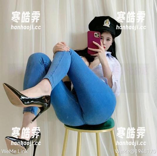 微密圈 - 体操服合集：在线围观猪小七的这身打扮，感觉自己被挑逗了…