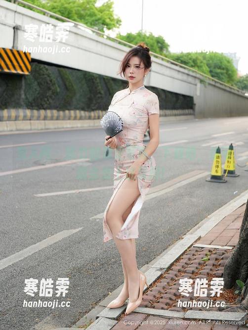 秀人网 - 凯竹的裸足写真，下载吧，你可能会爱上这双脚！