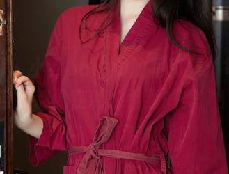 秀人网 – 小乔babyb的写真集：每一张自拍都像在说‘看我的美’！