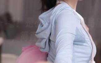 秀人网 – 看！是小逗逗的巴厘岛旅拍美图，简直想立刻下载！