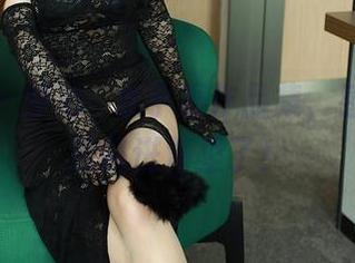 秀人网 – 梦心玥水手服作品集，感觉我也想跳进海里了！