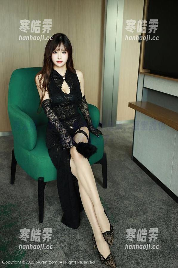秀人网 - 梦心玥水手服作品集，感觉我也想跳进海里了！
