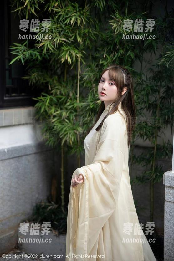 秀人网-王伊纯 秀人网 - 看,王伊纯的礼服,原图美到让人心动,资源简直不敢相信!