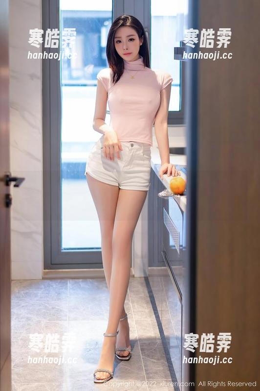 秀人网 - 当水手服遇上白兔西希，私房图集里的欢乐怎么玩！