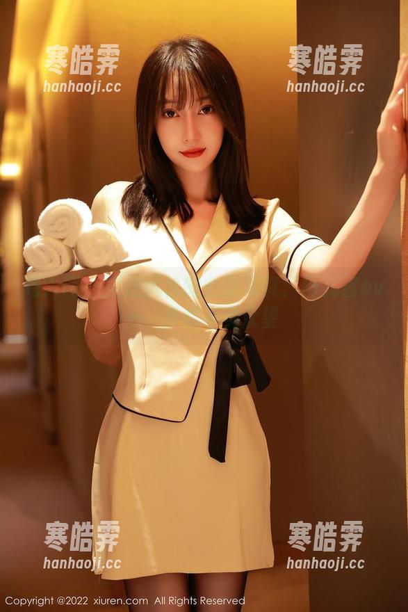 秀人网-雨儿酱eve 秀人网 - 空姐风格的全套写真:雨儿酱eve,果然不负众望