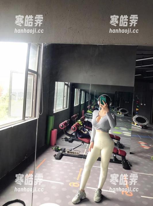 微密圈 - 万圣节资源：童小芯教你如何把南瓜变成时尚