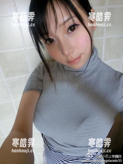 微密圈 - 童小芯慢慢浸泡在浴缸内，壁纸也忍不住想凑个热闹！