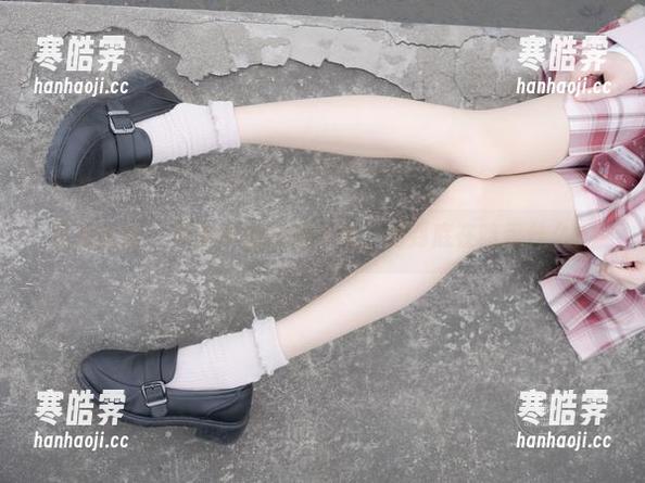 紧急企划 - 写真中的奶糖少女，她到底在暗示什么？