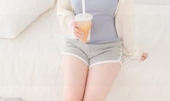 紧急企划 – 小恩的美脚图库，精选出一些想让你多停留的瞬间，心里默默咕哝：这怎么那么好看？