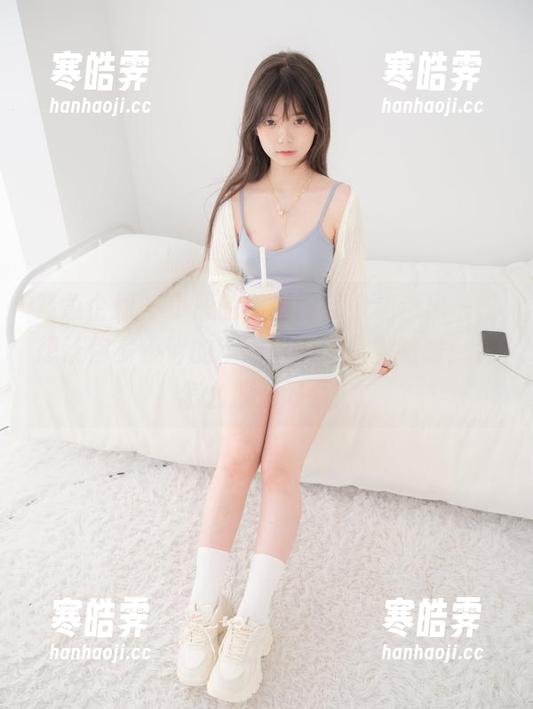 紧急企划 - 小恩的美脚图库，精选出一些想让你多停留的瞬间，心里默默咕哝：这怎么那么好看？