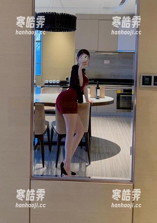脸红Dearie 微密圈 - 脸红Dearie牛仔裤的高清细节,让我怀疑是不是换了个星球?