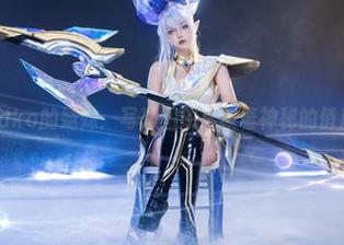 菌烨tako的妹妹：写真图册里藏着神秘的俏皮气息