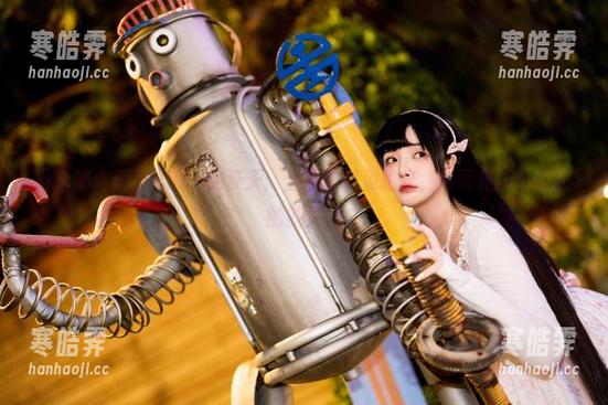 分享吧，落落Raku的夏天：当前方遇见阳光，后面是那份隐秘的默契！