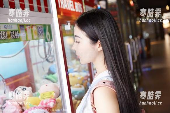 蜜桃社 - 杏子+牛仔裤=绝妙套图，赶紧来围观她的魅力！