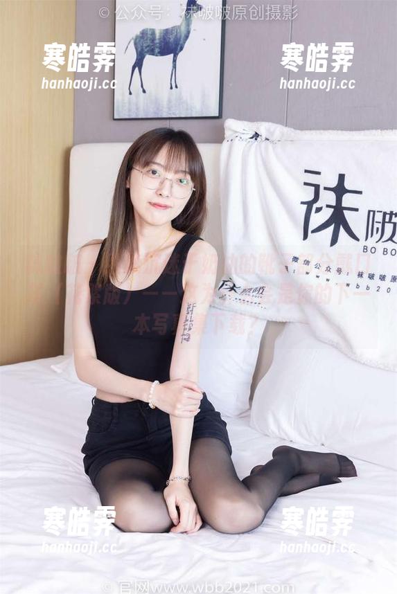 袜啵啵 - 继续沉迷于奶油的靴子部分戴口罩（花絮版）——这为什么会是你的下一本写真集下载？
