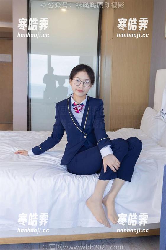 袜啵啵 - 小甜豆的美足套图，竟能让我疯狂想去买各种鞋子，想知道她的搭配秘诀！