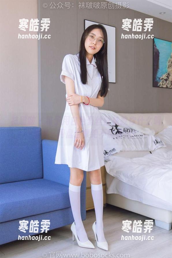袜啵啵-稚予 袜啵啵 - 稚予用白色蕾丝丝袜教你什么叫优雅,网盘合集绝不能错过!