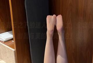 微密圈 – 看彩云之下的迷人的五姨太，全套图包简直是幽默与美的完美结合！