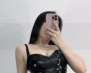 微密圈 – 铁锤姐姐姿势合集：我是认真的，这些图片能撑起我的整个周末！
