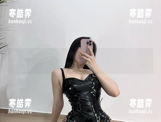 铁锤姐姐 微密圈 - 铁锤姐姐姿势合集:我是认真的,这些图片能撑起我的整个周末!