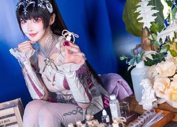 走进露儿大魔王的美足作品，资源中的每个细节都勾人心弦，太有吸引力了！