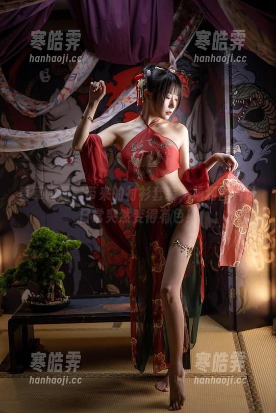 香草喵露露带来的衬衫套装，福利图片让日常突然变得有色！