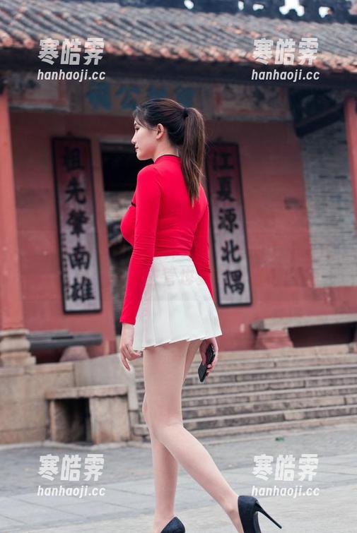 魔镜街拍 - 粉裙女神纪：婷婷的工作图库分享，销售主管也要时尚出街！
