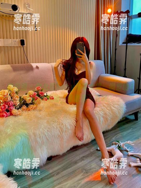 微密圈 - 黎允熙baby吊带大赏：调皮的4747种风格，你敢来下载吗？